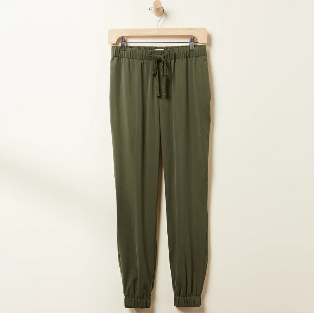 Upwest Mid Rise Lightweight Joggers
